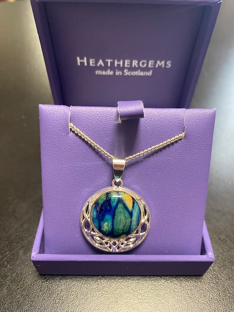 Cormag Celtic Pendant - Heathergems