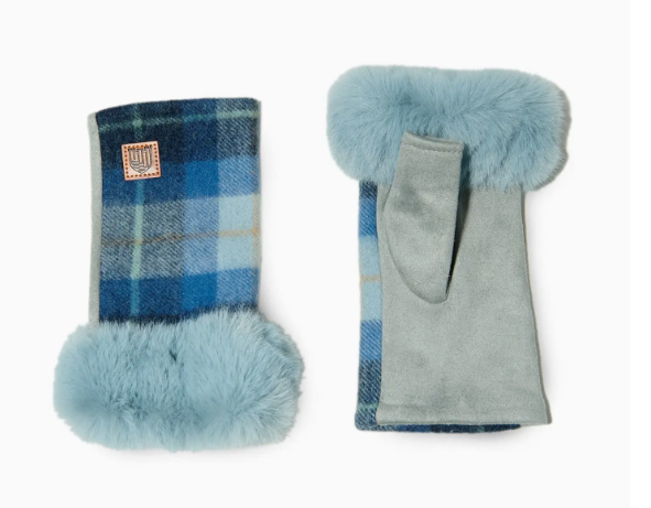 Lambswool Mittens by Islander UK
